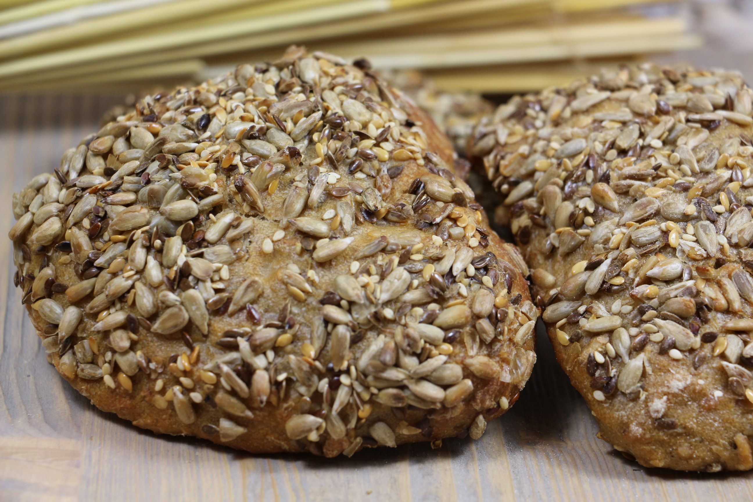 Bio-Mehrkornbrötchen